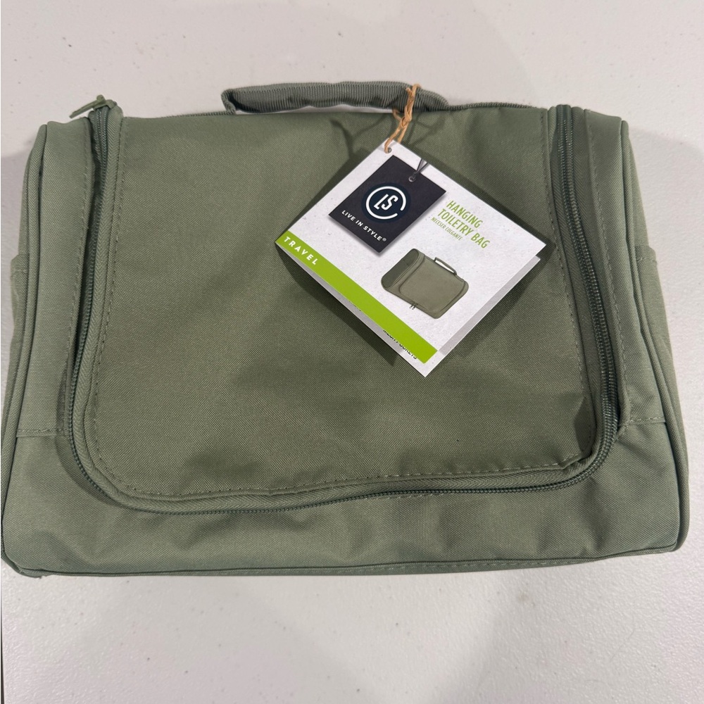 Live in Style Sage Green Toiletry Bag